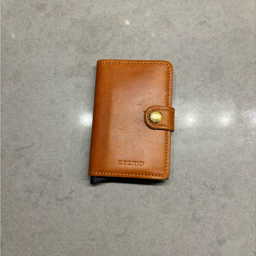 Secrid leather wallet (new)
